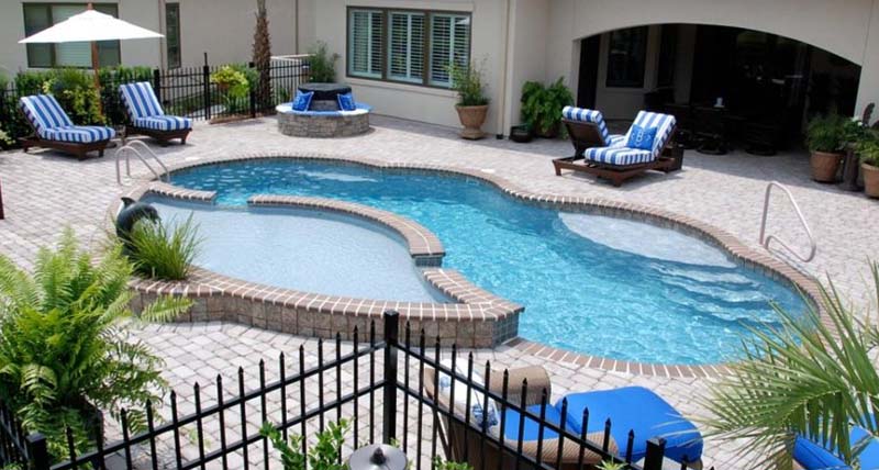 Latham Fiberglass Tanning Ledges